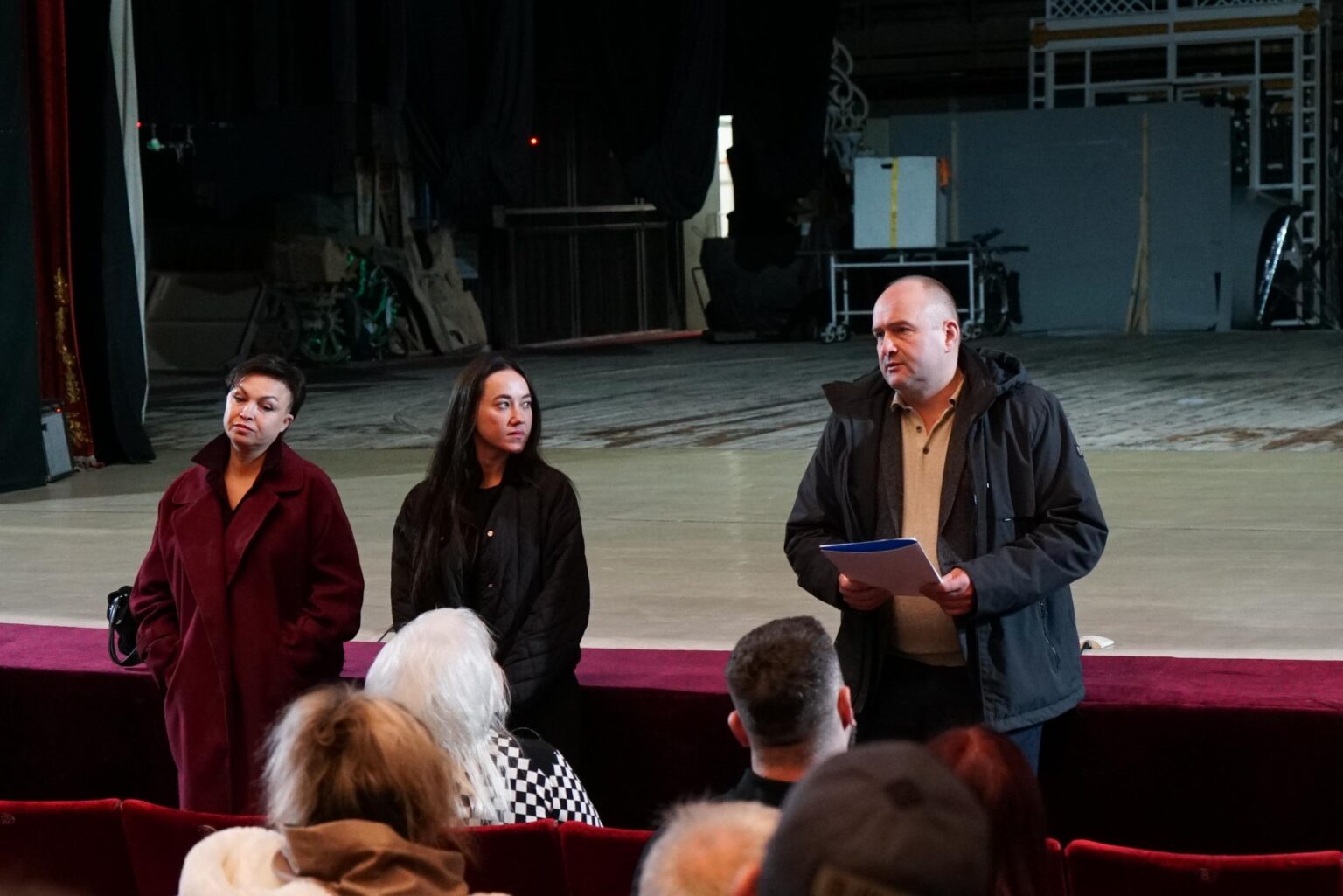 Колективу Житомирського музично-драматичного театру імені Івана Кочерги представили виконувачку обов’язків директора