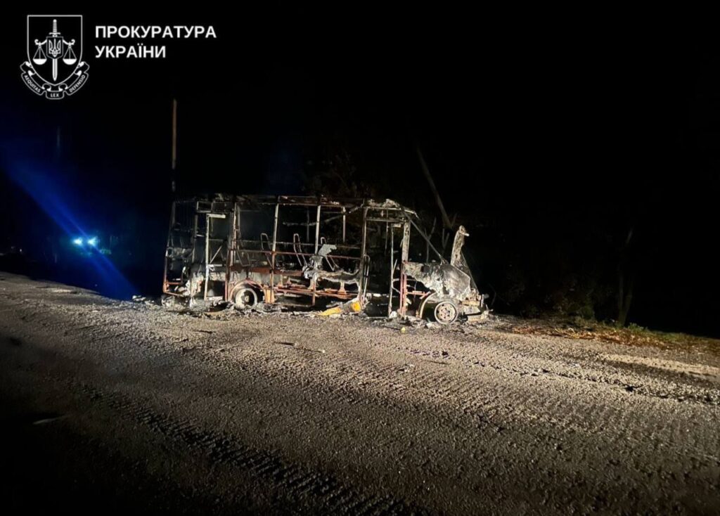 Вчора близько 16.45 російські окупанти влучили БпЛА у маршрутний автобус в Постольному Миколаївської територіальної громади Сумського району