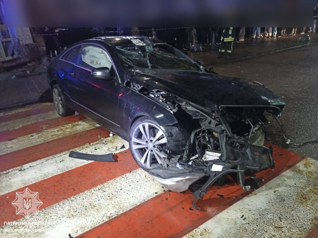 Біля житомирської мерії сталася ДТП із загиблими