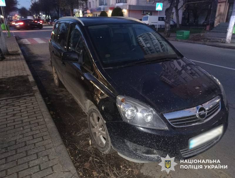 У Звягелі в ДТП травмовано пенсіонерку: поліцейські встановлюють обставини події