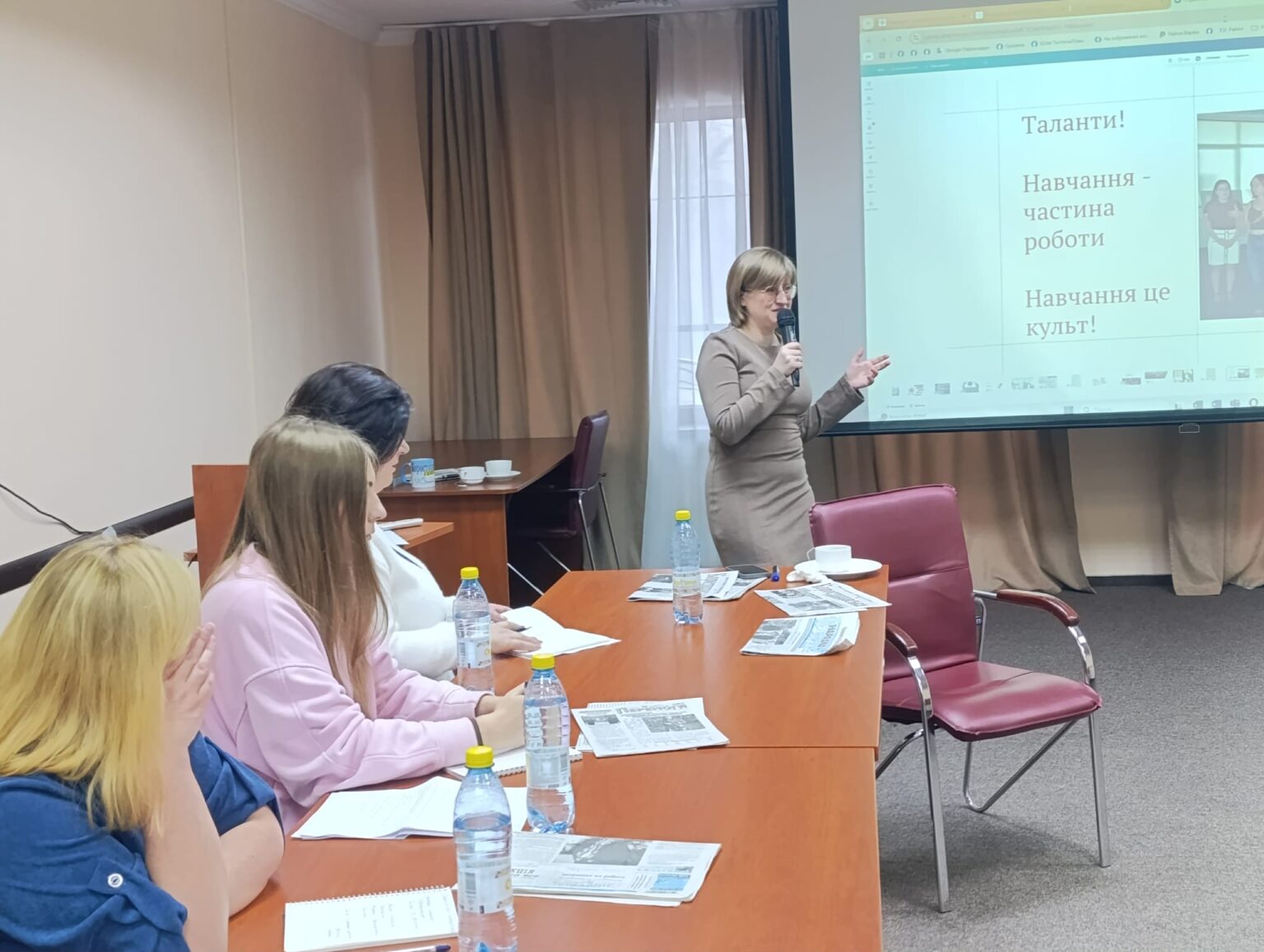 Журналісти у форматі ворд-кафе підбивали підсумки навчання