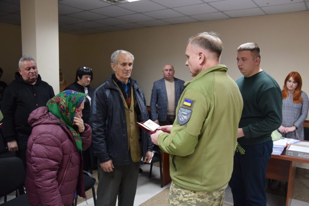 На сесії Оліївської сільської ради вшанували полеглих Героїв, підтримали постраждалих громадян та прийняли Програму обороноздатності