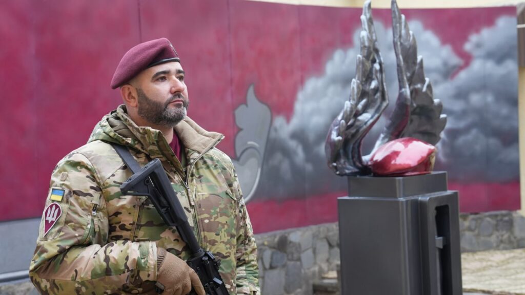 Сьогодні на Житомирщині відкрили пам’ятник загиблим воїнам-десантникам