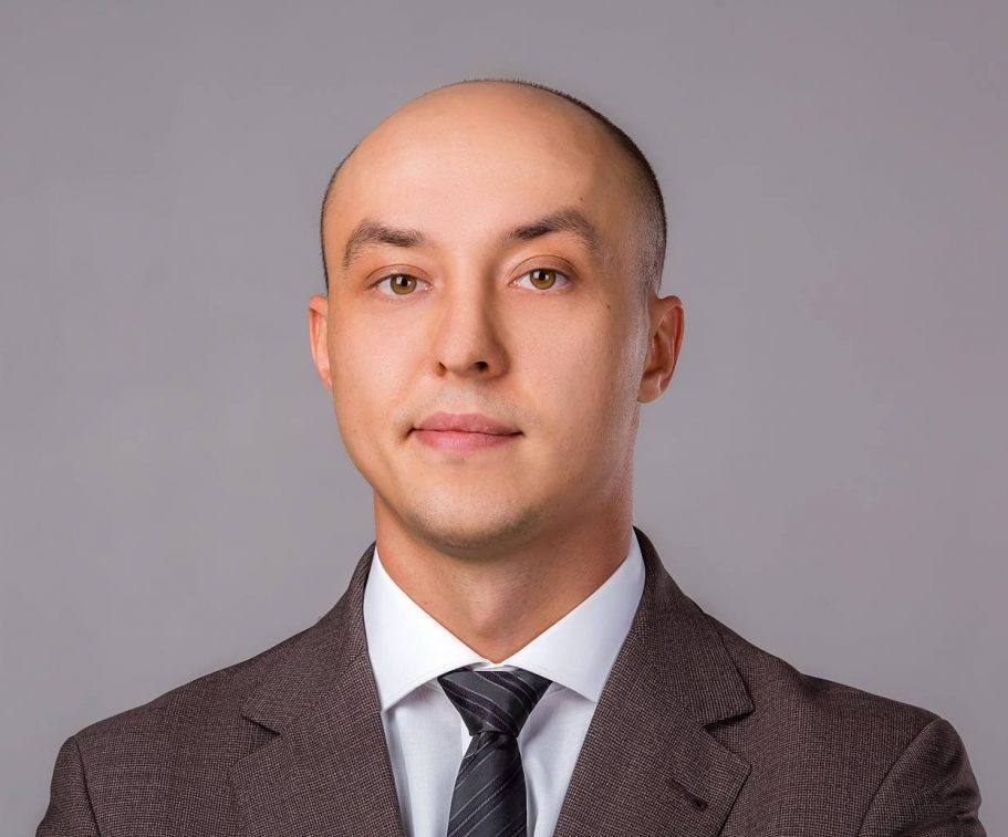 На посаду керівника ОП розглядається уповноважений із санкційної політики Владислав Власюк, — джерела ZN.UA