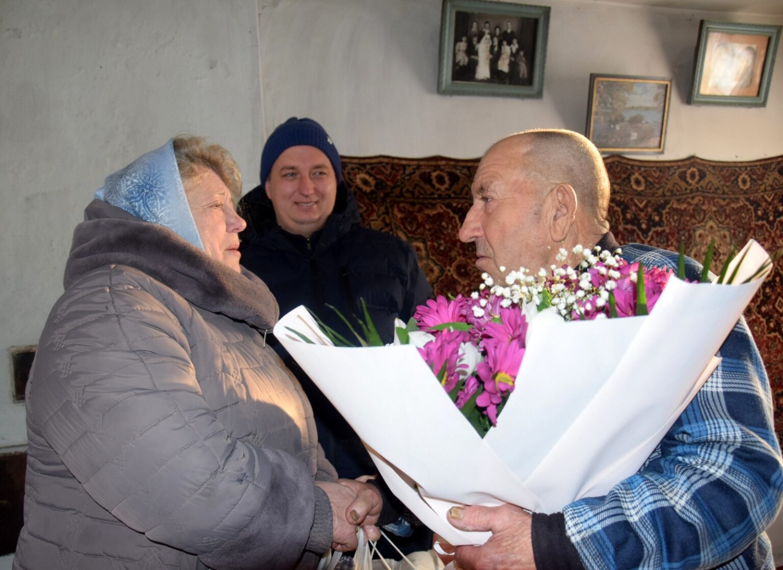 В Оліївській громаді привітали ювілярів поважного віку