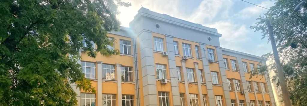 Колектив Інституту українознавства протестує проти рейдерського захоплення закладу