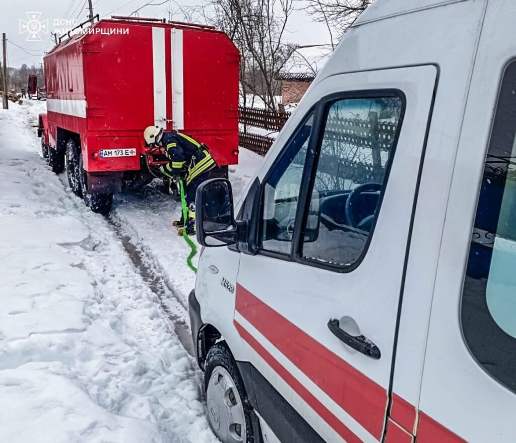 Сьогодні вдень рятувальники надавали допомогу медикам