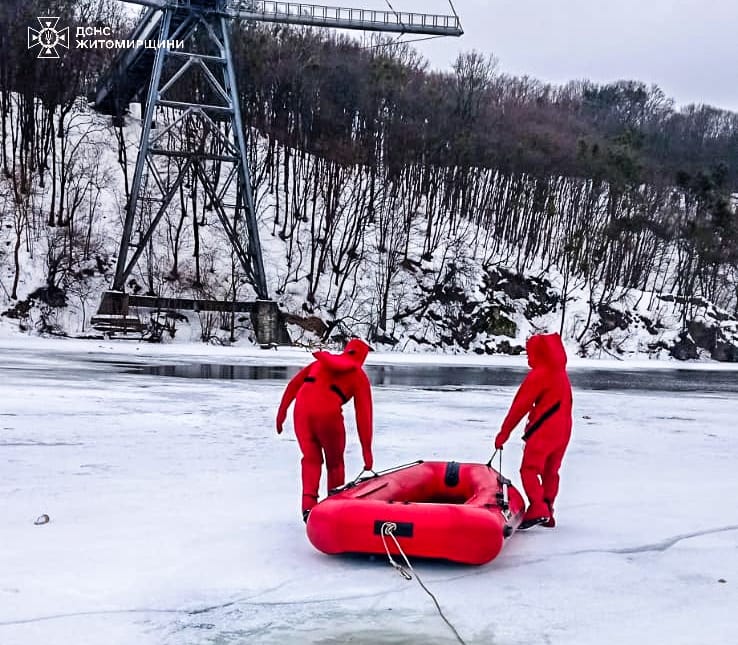 У Житомирі рятувальники дістали тіло 55-річного чоловіка з річки