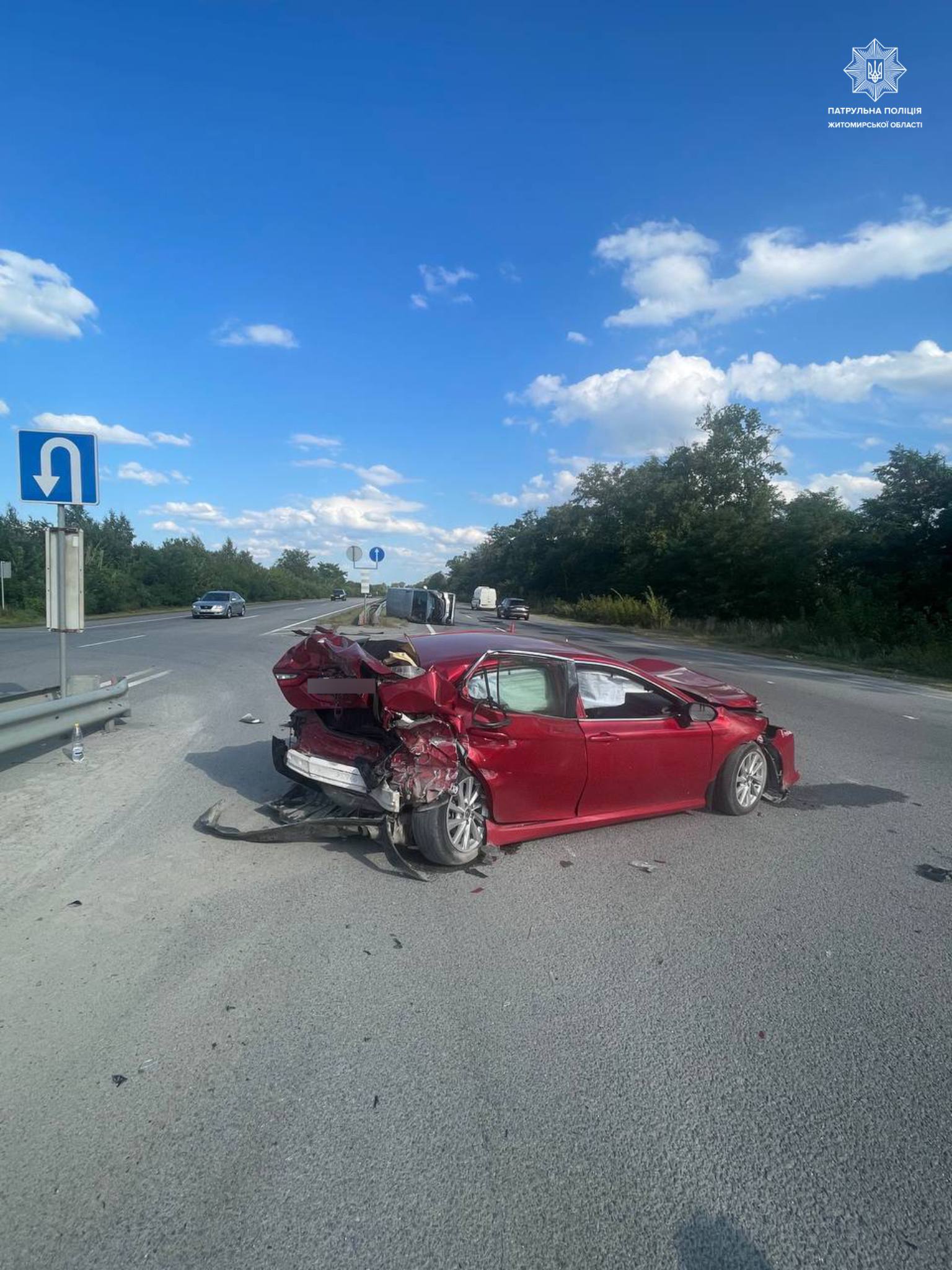 На 214 км автодороги М-06 Київ — Чоп, поблизу Нова Романівка, відбулася дорожньо-транспортна пригода.